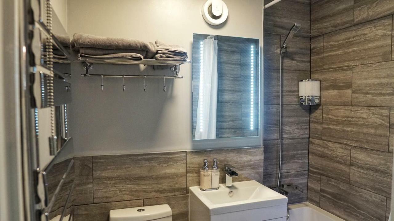 North London Apartment - Edmonton Esterno foto