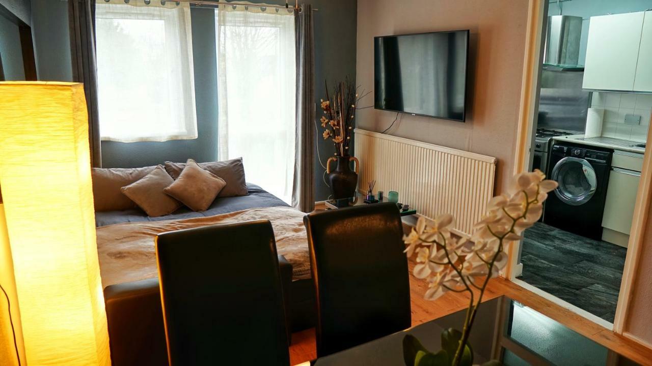 North London Apartment - Edmonton Esterno foto